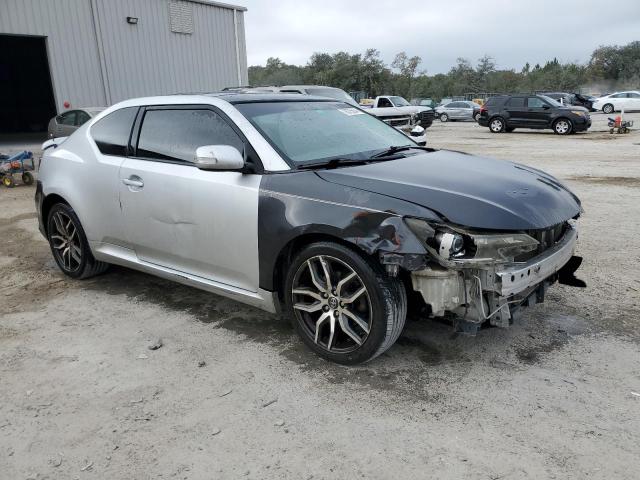Photo 4 from auction – 2014 TOYOTA SCION TC with VIN JTKJF5C7XE3081936