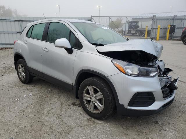 Photo 4 from auction – 2019 CHEVROLET TRAX LS with VIN 3GNCJNSB8KL209747