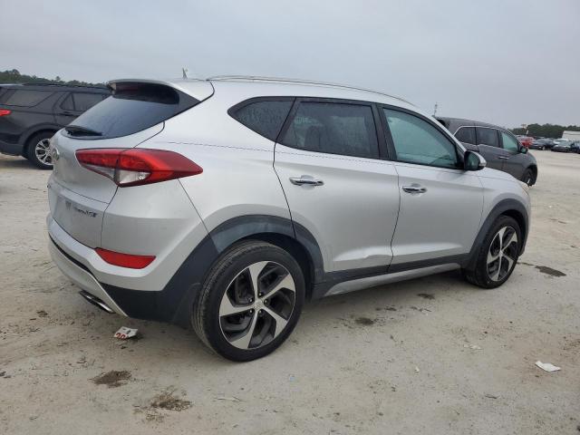 Photo 3 from auction – 2017 HYUNDAI TUCSON LIM with VIN KM8J33A28HU320504