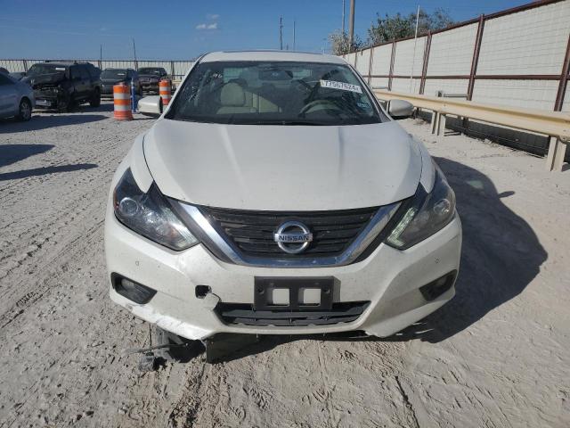 Photo 5 from auction – 2017 NISSAN ALTIMA 3.5 with VIN 1N4BL3AP3HC297147