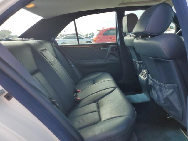 Photo 10 from auction – 1998 MERCEDES-BENZ E 320 4MAT with VIN WDBJF82F7WX009117