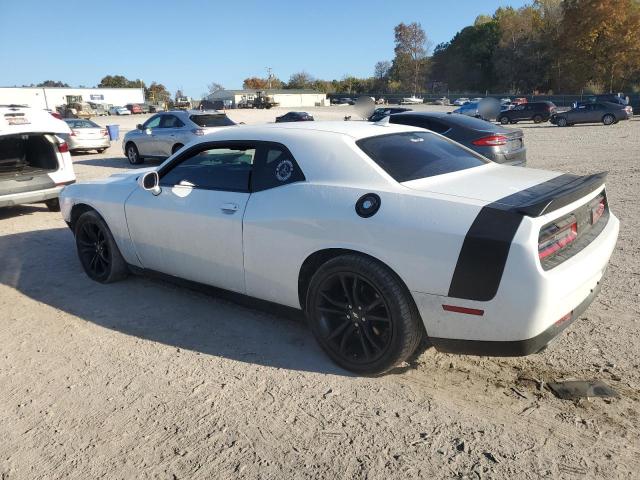 Photo 2 from auction – 2017 DODGE CHALLENGER with VIN 2C3CDZAG2HH522464