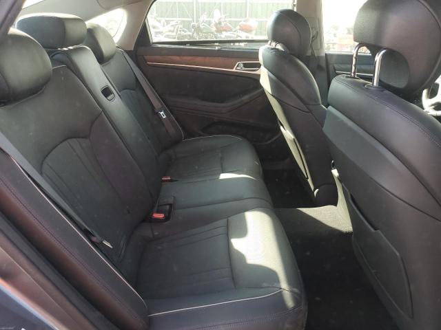 Photo 10 from auction – 2015 HYUNDAI GENESIS 3. with VIN KMHGN4JE2FU094378
