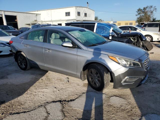 Photo 4 from auction – 2015 HYUNDAI SONATA SE with VIN 5NPE24AF9FH226348