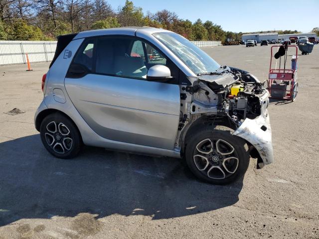 Photo 4 from auction – 2018 SMART FORTWO with VIN WMEFK9BAXJK276532