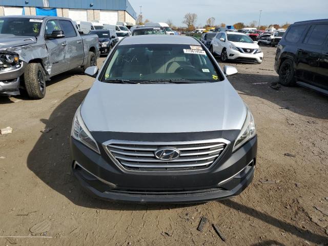 Photo 5 from auction – 2017 HYUNDAI SONATA SE with VIN 5NPE24AF1HH513282