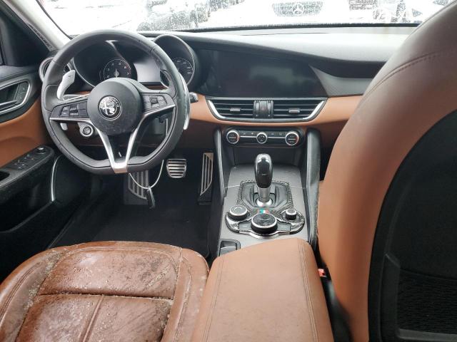 Photo 8 from auction – 2017 ALFA ROMEO GIULIA with VIN ZARFAEBN0H7535531