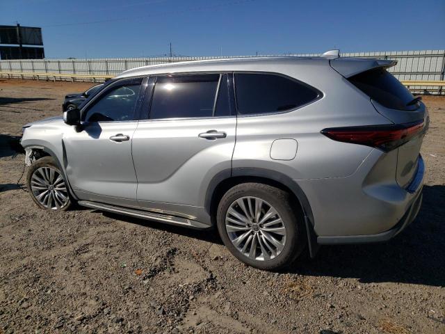 Photo 2 from auction – 2023 TOYOTA HIGHLANDER with VIN 5TDEBRCH6PS118793