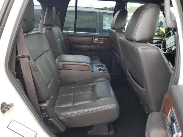 Photo 11 from auction – 2012 LINCOLN NAVIGATOR with VIN 5LMJJ2H55CEL03661