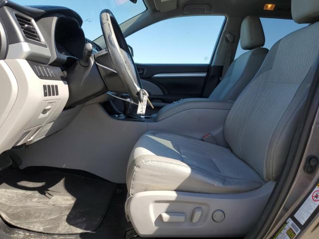 Photo 7 from auction – 2015 TOYOTA HIGHLANDER with VIN 5TDBKRFH9FS114931