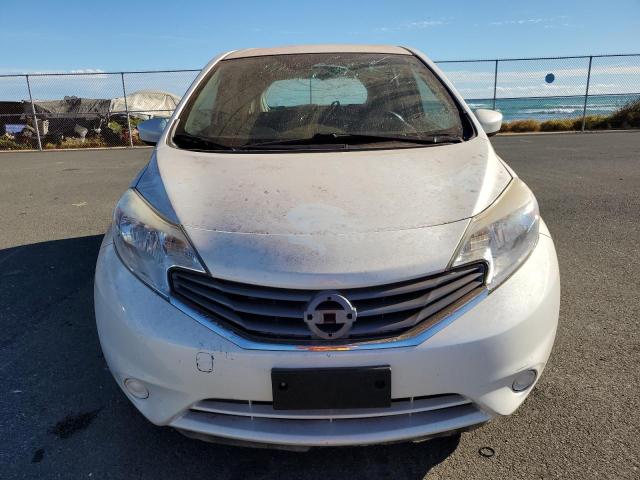 Снимка 5 от търг – 2015 NISSAN VERSA NOTE с VIN 3N1CE2CP6FL449068