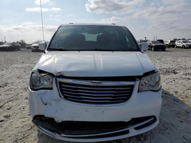 Photo 5 from auction – 2016 CHRYSLER TOWN & COU with VIN 2C4RC1BG0GR269131