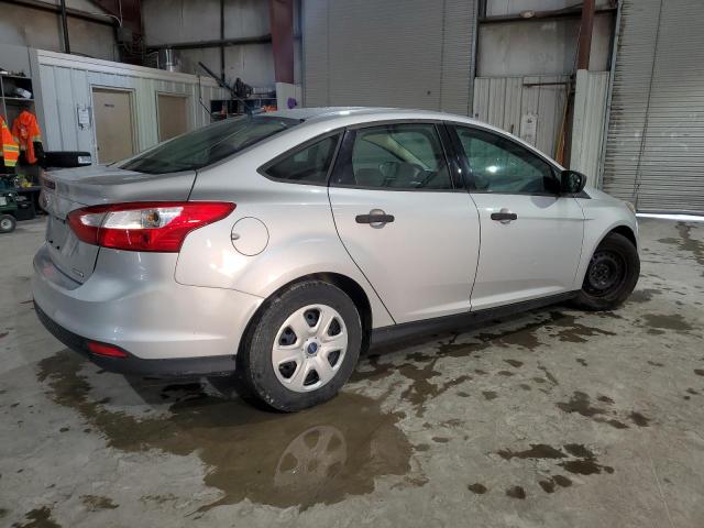 Photo 3 from auction – 2013 FORD FOCUS S with VIN 1FADP3E25DL135493