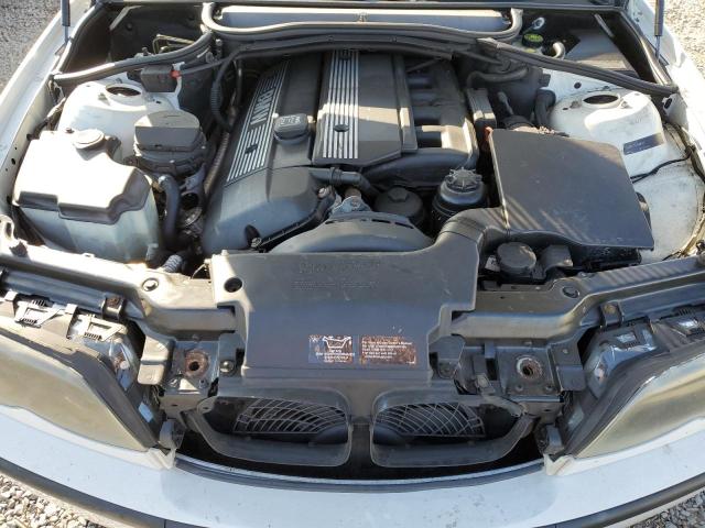 Photo 11 from auction – 2004 BMW 325 XI with VIN WBAEU33444PR08374