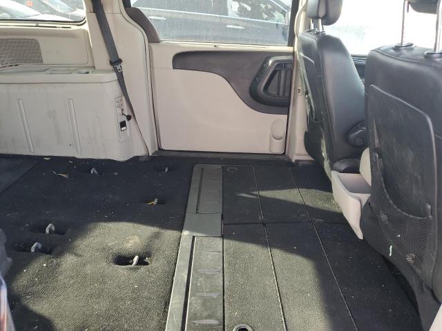 Photo 10 from auction – 2012 CHRYSLER TOWN & COU with VIN 2C4RC1CG4CR362341