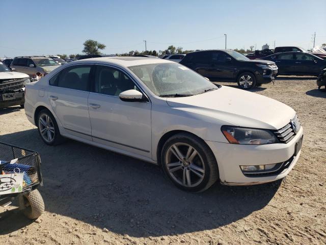 Photo 4 from auction – 2012 VOLKSWAGEN PASSAT SEL with VIN 1VWCN7A32CC075587