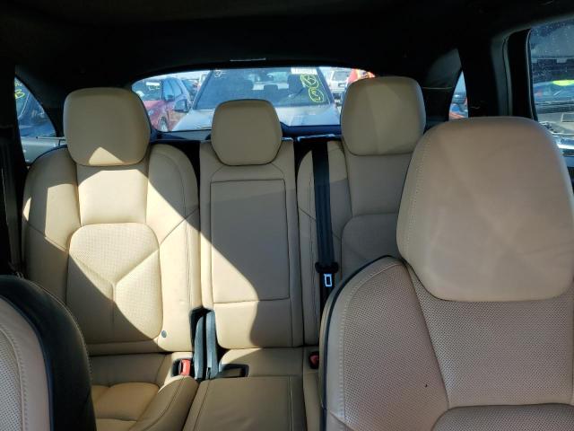 Photo 10 from auction – 2016 PORSCHE CAYENNE with VIN WP1AF2A25GLA40158