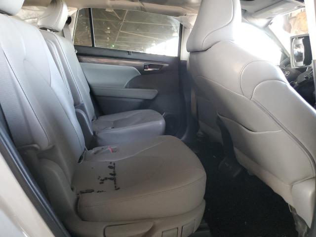 Photo 11 from auction – 2022 TOYOTA HIGHLANDER with VIN 5TDYZRAHXNS116327
