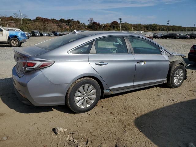Photo 3 from auction – 2016 HYUNDAI SONATA HYB with VIN KMHE24L1XGA013933