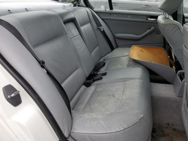 Photo 10 from auction – 1999 BMW 323 I with VIN WBAAM3333XKC59029