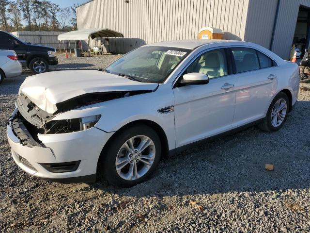 FORD TAURUS SEL 2015 with VIN 1FAHP2E84FG189668 - Photo from auction