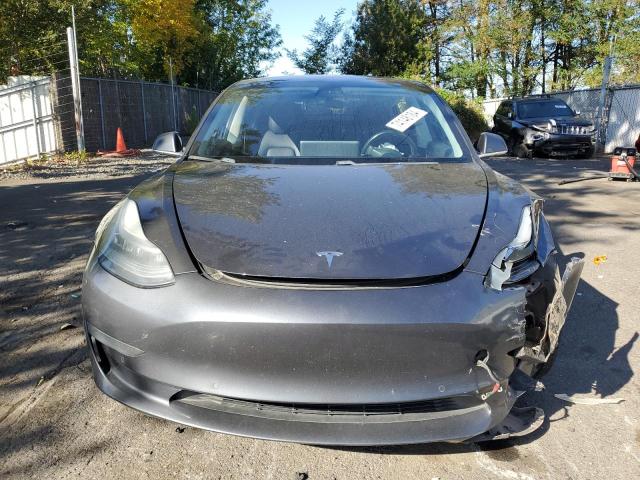 Photo 5 from auction – 2018 TESLA MODEL 3 with VIN 5YJ3E1EA4JF047458