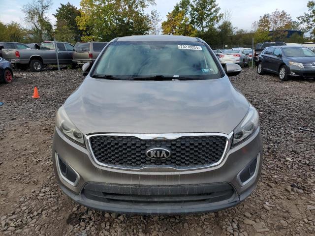 Photo 5 from auction – 2016 KIA SORENTO LX with VIN 5XYPG4A32GG146754