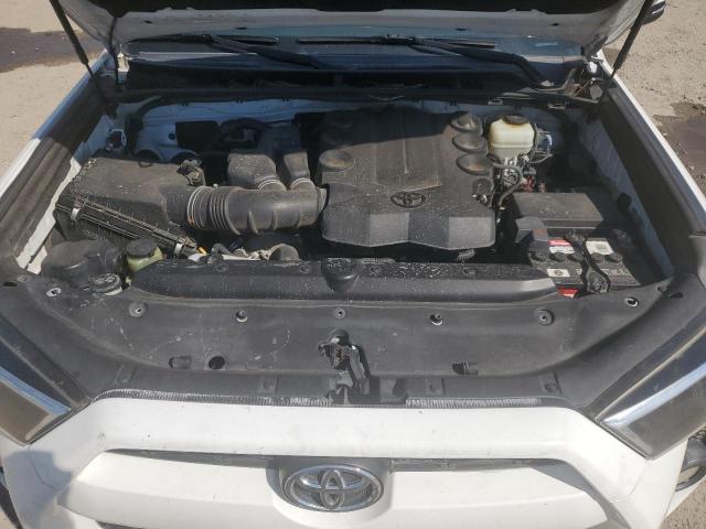 Photo 11 from auction – 2017 TOYOTA 4RUNNER SR with VIN JTEBU5JR1H5420108