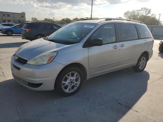 TOYOTA SIENNA LE 2004 with VIN 5TDBA23C44S007656 - Photo from auction