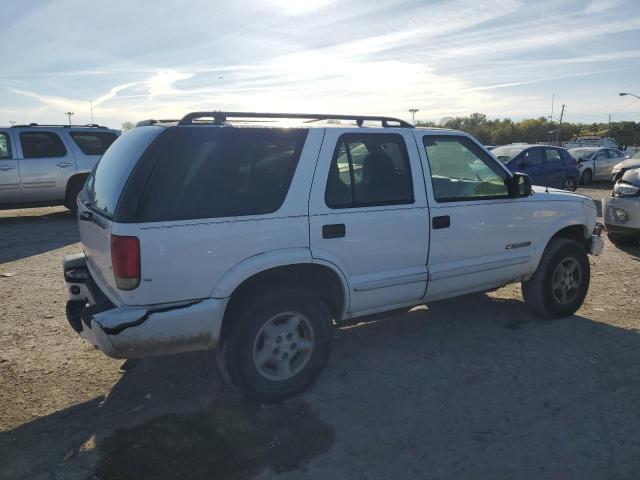 Photo 3 from auction – 2004 CHEVROLET BLAZER with VIN 1GNDT13X04K103945