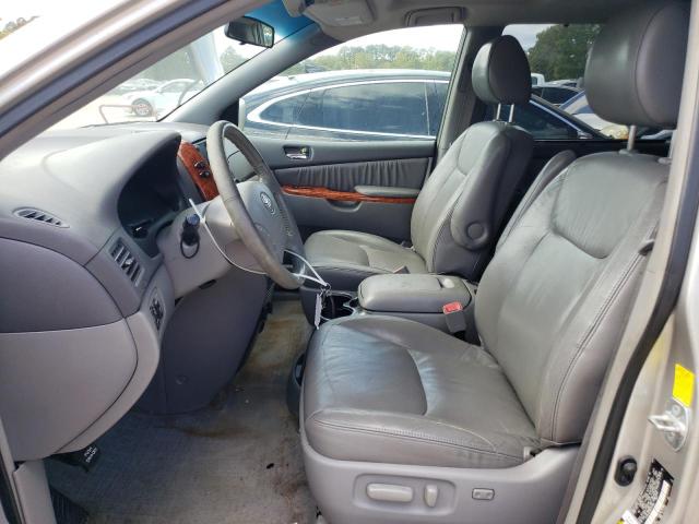 Photo 7 from auction – 2010 TOYOTA SIENNA XLE with VIN 5TDYK4CC3AS321359