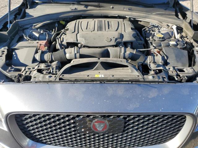 Photo 12 from auction – 2017 JAGUAR F-PACE R - with VIN SADCL2BV0HA091788