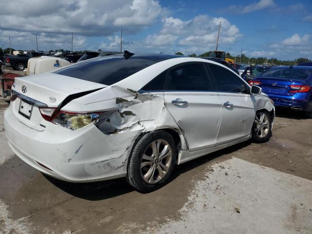 Photo 3 from auction – 2012 HYUNDAI SONATA SE with VIN 5NPEC4AC7CH498380