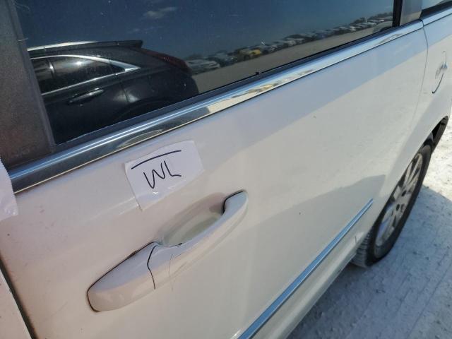 Photo 13 from auction – 2010 CHRYSLER TOWN & COU with VIN 2A4RR8DX8AR387238