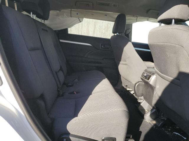 Photo 11 from auction – 2019 TOYOTA HIGHLANDER with VIN 5TDZARFH5KS043979