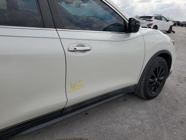 Photo 13 from auction – 2018 NISSAN ROGUE S with VIN 5N1AT2MT2JC769526