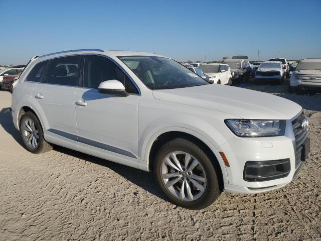 Photo 4 from auction – 2019 AUDI Q7 PREMIUM with VIN WA1LHAF78KD036119