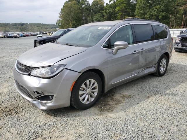CHRYSLER PACIFICA T 2017 with VIN 2C4RC1BG9HR506507 - Photo from auction