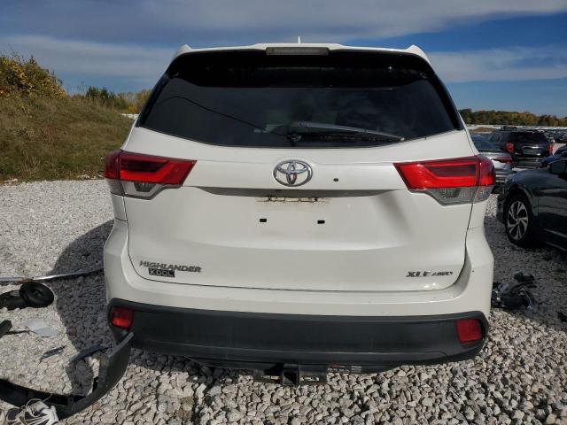 Photo 6 from auction – 2019 TOYOTA HIGHLANDER with VIN 5TDJZRFH4KS562754