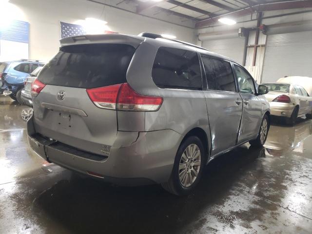 Photo 3 from auction – 2012 TOYOTA SIENNA XLE with VIN 5TDDK3DC5CS033868