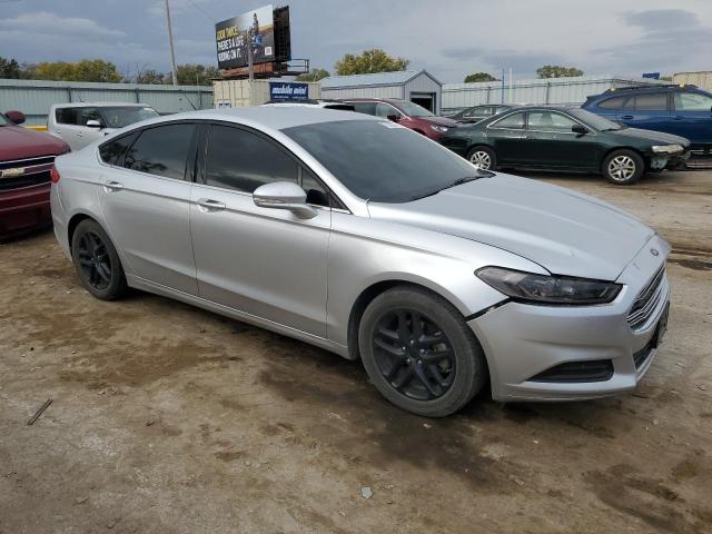 Photo 4 from auction – 2016 FORD FUSION SE with VIN 3FA6P0H72GR186535