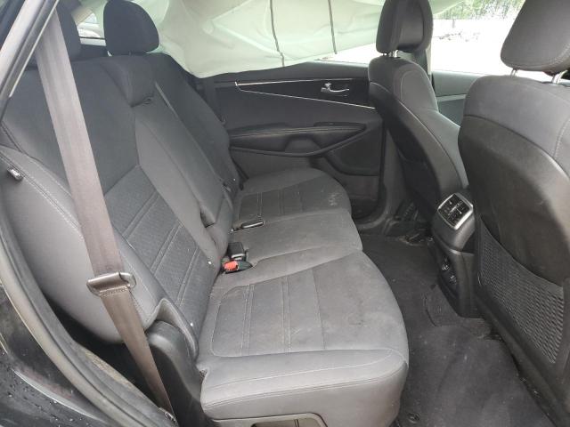 Photo 11 from auction – 2016 KIA SORENTO LX with VIN 5XYPGDA36GG039870