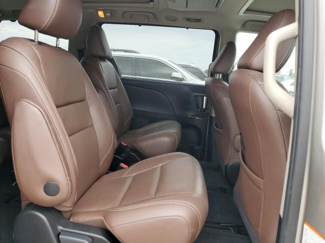 Photo 11 from auction – 2015 TOYOTA SIENNA XLE with VIN 5TDDK3DC8FS127313