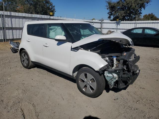 Photo 4 from auction – 2016 KIA SOUL with VIN KNDJN2A21G7393381