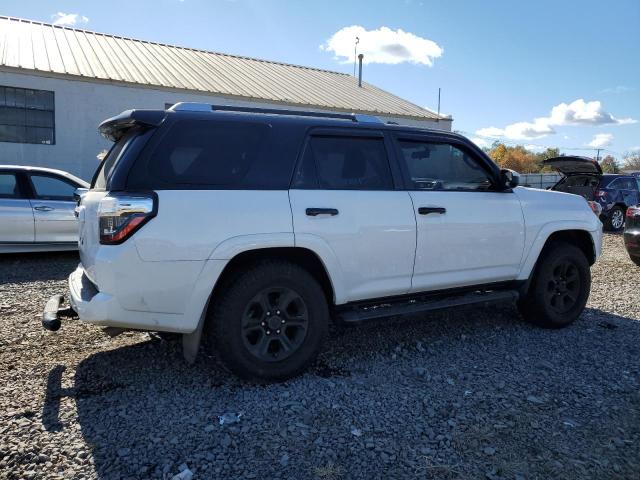 Photo 3 from auction – 2017 TOYOTA 4RUNNER SR with VIN JTEBU5JR0H5420200