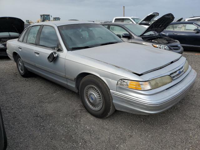 Photo 4 from auction – 1997 FORD CROWN VICT with VIN 2FALP73W2VX230784
