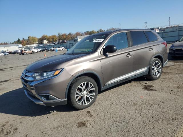 MITSUBISHI OUTLANDER 2017 with VIN JA4AD2A35HZ039228 - Photo from auction