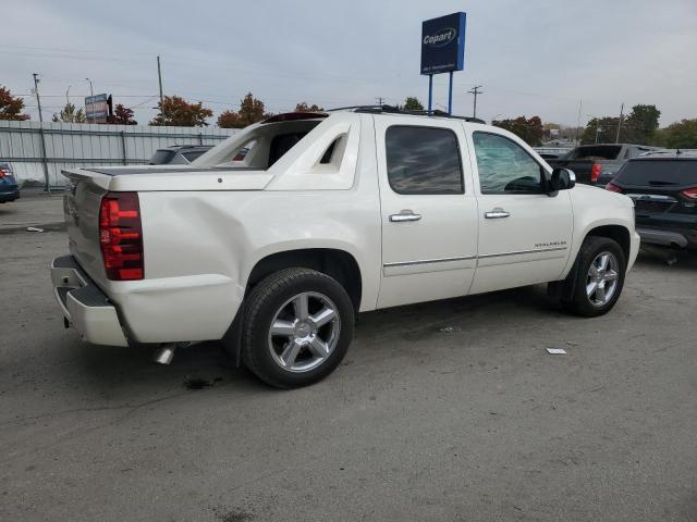 Photo 3 from auction – 2012 CHEVROLET AVALANCHE with VIN 3GNTKGE76CG188150