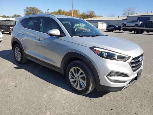Photo 4 from auction – 2016 HYUNDAI TUCSON LIM with VIN KM8J3CA20GU223036