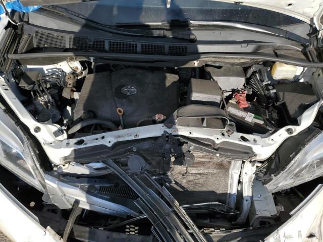 Photo 12 from auction – 2017 TOYOTA SIENNA XLE with VIN 5TDDZ3DC0HS173667